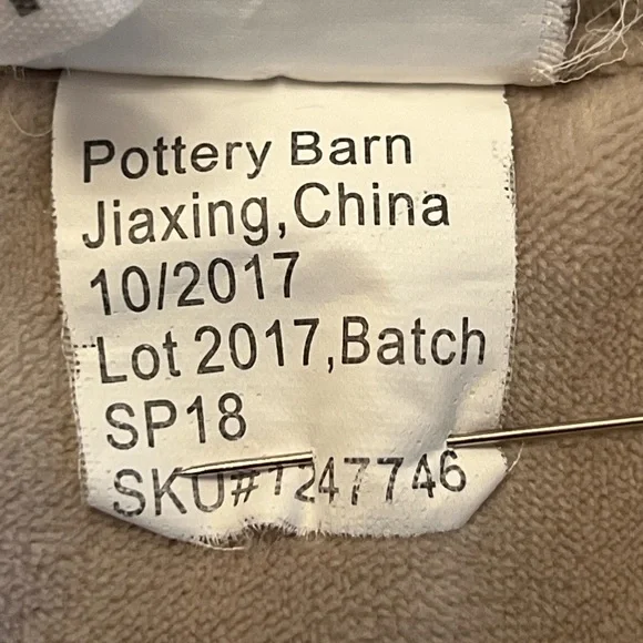 Pottery Barn Faux Fur Throw - 50x60 - Picture 7 of 10